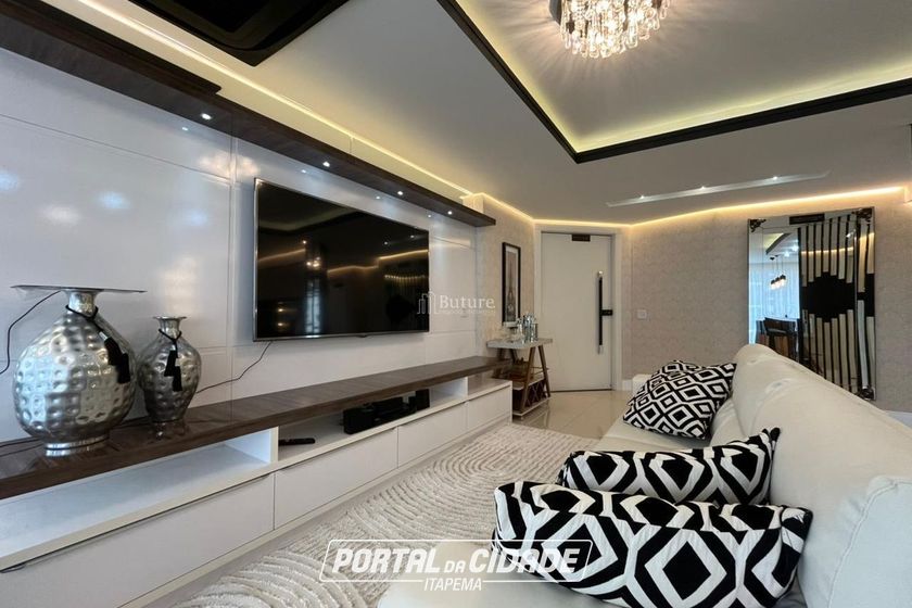 Apartamento &agrave; venda - 229m&sup2; - Meia Praia