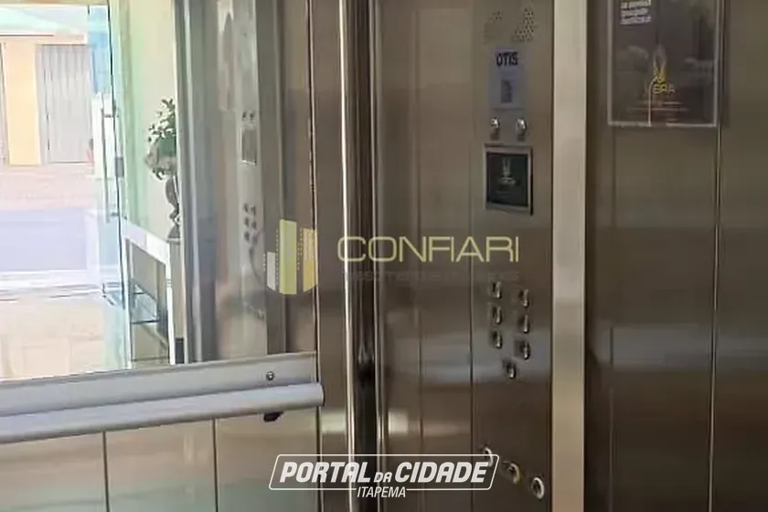 Apartamento &agrave; venda - 70m&sup2; - meia praia