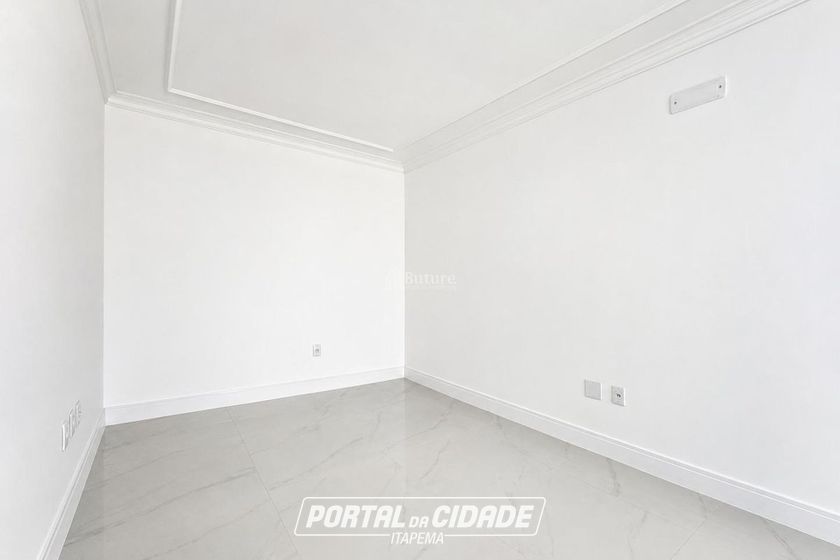 Apartamento &agrave; venda - 130m&sup2; - Centro