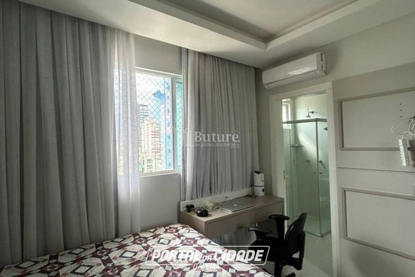 Apartamento &agrave; venda - Meia Praia