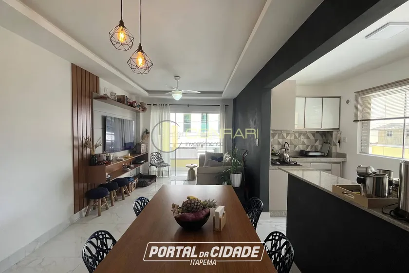 Apartamento &agrave; venda - 120m&sup2; - Meia praia