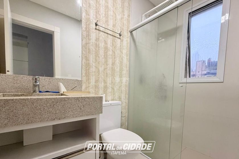Apartamento &agrave; venda - 170m&sup2; - Meia Praia