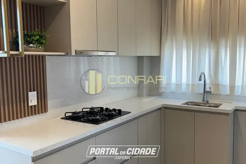 Apartamento &agrave; venda - 112m&sup2; - Meia Praia