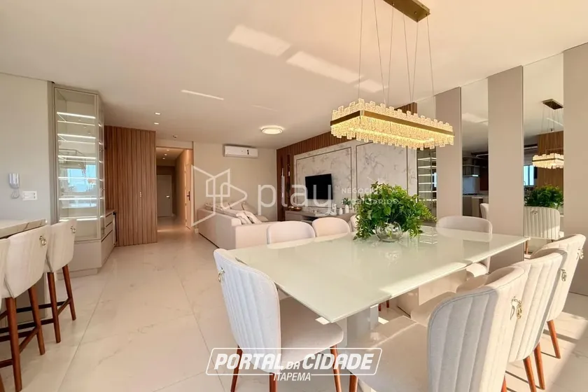 Apartamento &agrave; venda - 160m&sup2; - Meia Praia