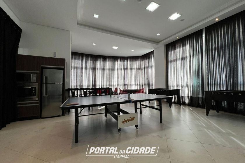 Apartamento &agrave; venda - 148m&sup2; - Meia Praia