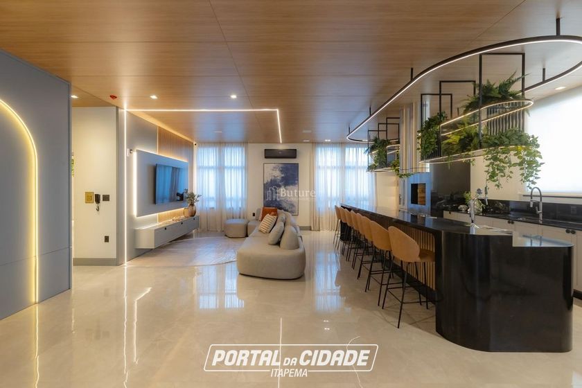 Apartamento &agrave; venda - 198m&sup2; - Meia Praia