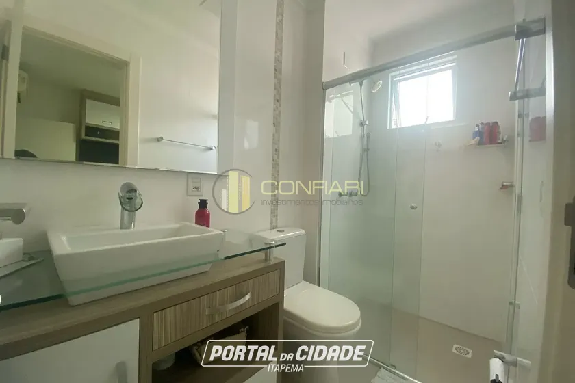 Apartamento &agrave; venda - 127m&sup2; - Meia Praia