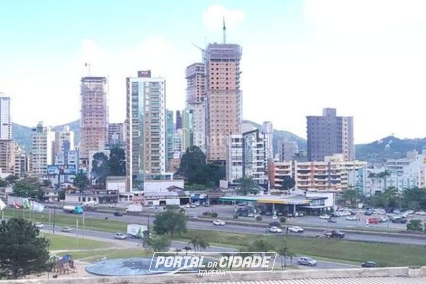 Apartamento &agrave; venda - 65m&sup2; - Tabuleiro dos Oliveiras