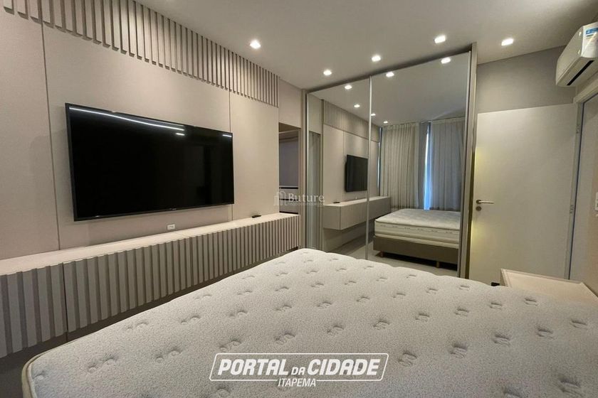 Apartamento &agrave; venda - 135m&sup2; - Meia Praia