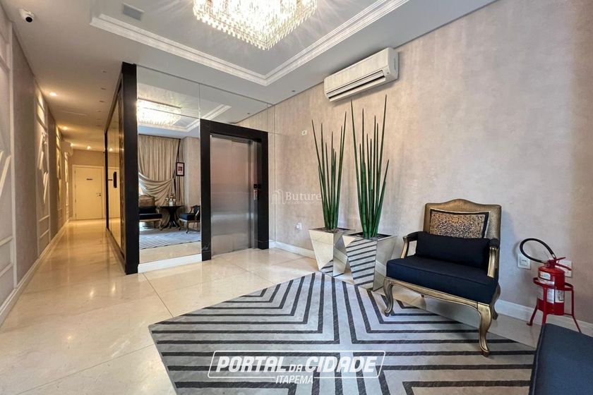 Apartamento &agrave; venda - 273m&sup2; - Meia Praia