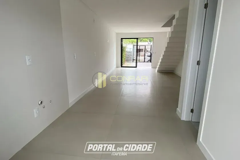 Sobrado &agrave; venda - 97m&sup2; - Morrinhos