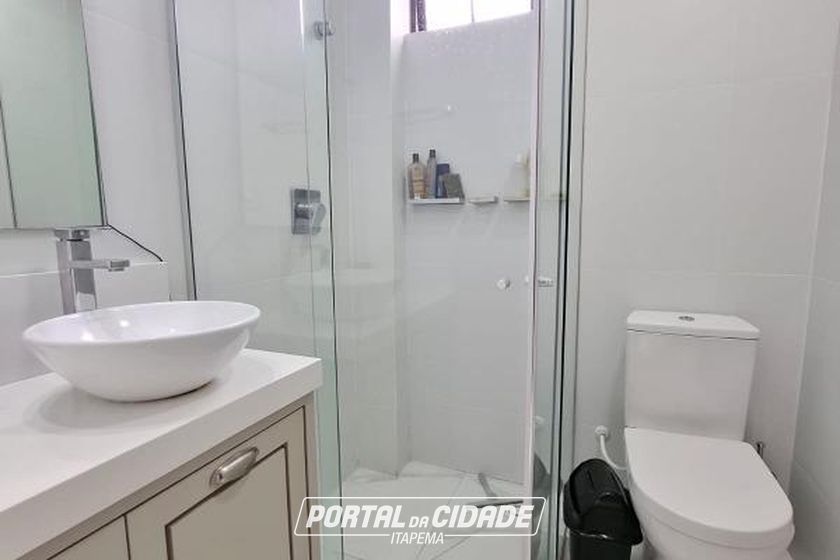 Apartamento para alugar - 93m&sup2; - Meia Praia