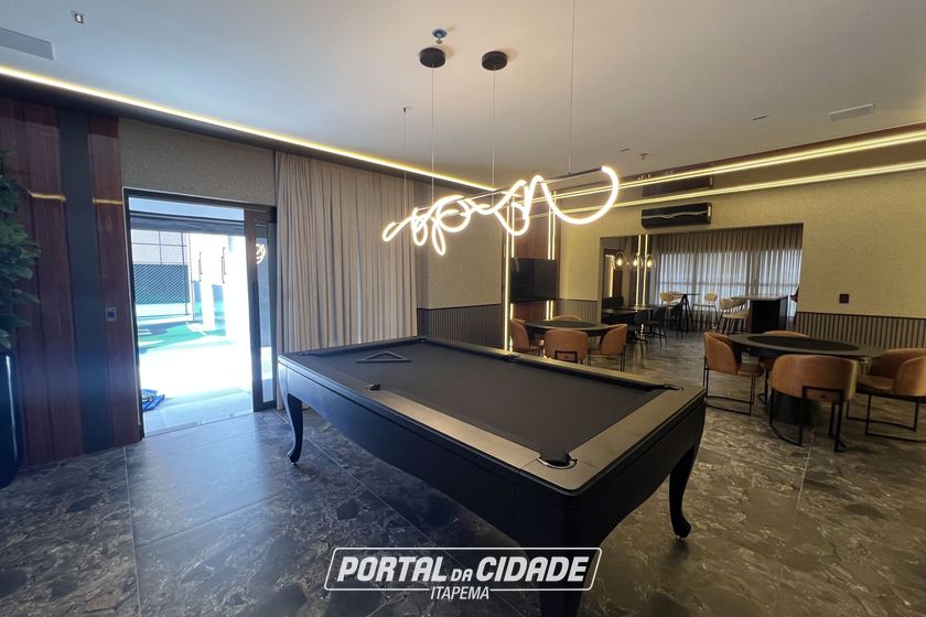 Apartamento &agrave; venda - 206m&sup2; - Meia Praia