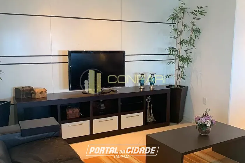 Apartamento &agrave; venda - 206m&sup2; - Meia Praia