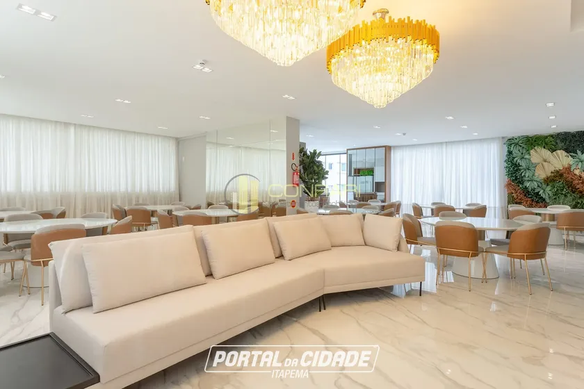 Apartamento &agrave; venda - 138m&sup2; - Meia Praia