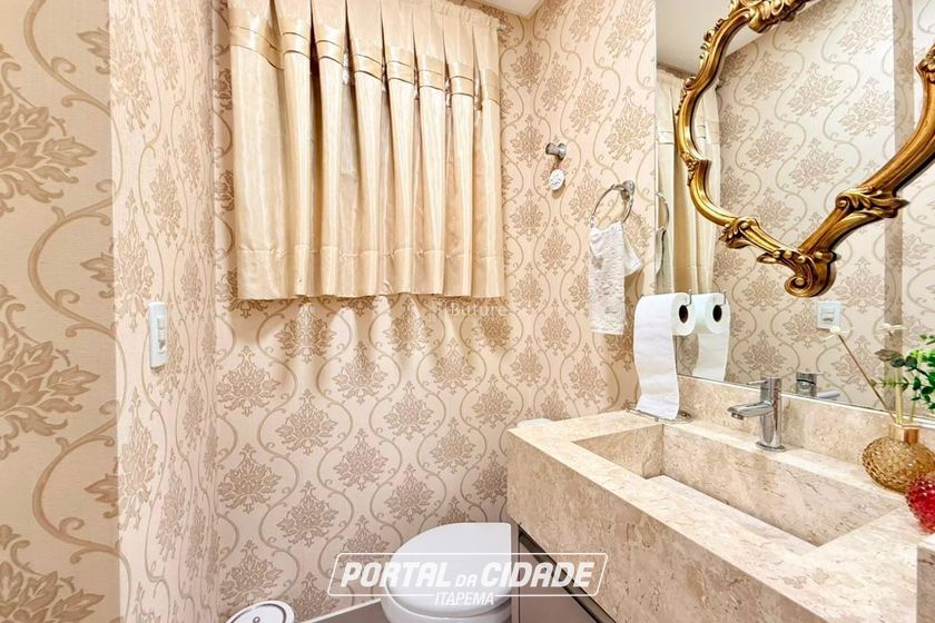 Apartamento &agrave; venda - 135m&sup2; - Meia Praia