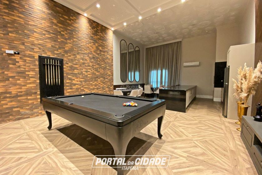 Apartamento &agrave; venda - 217m&sup2; - Meia Praia