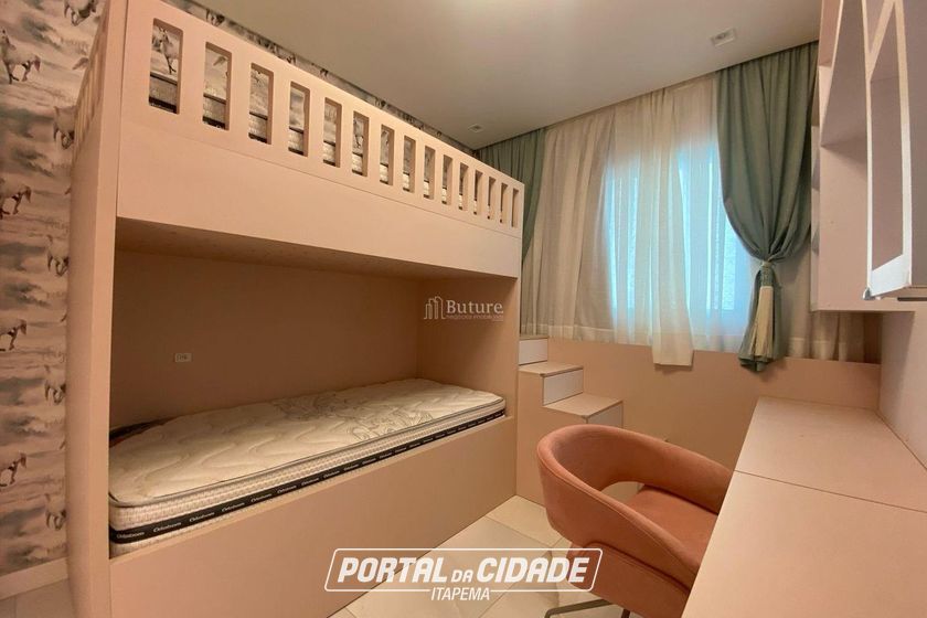Apartamento &agrave; venda - 182m&sup2; - Meia Praia