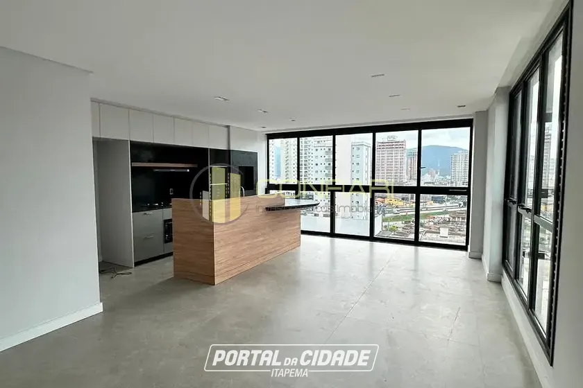 Apartamento para alugar - 118m&sup2; - meia praia