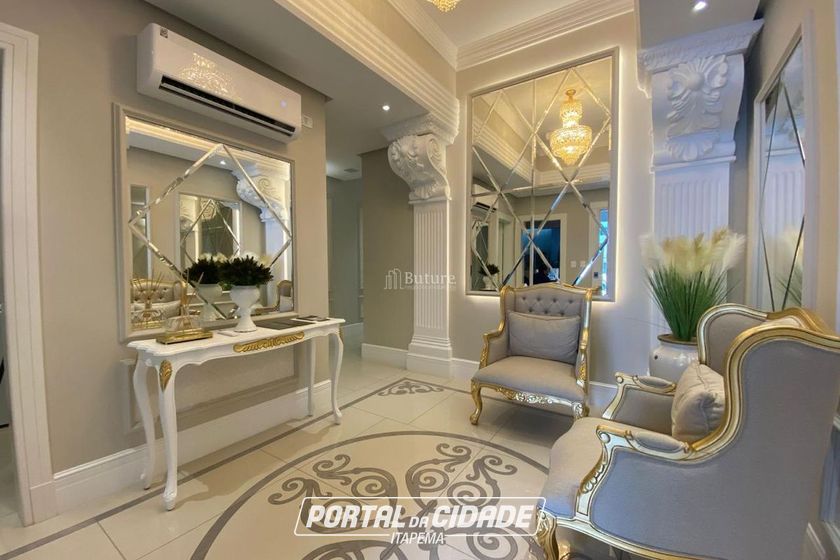 Apartamento &agrave; venda - 193m&sup2; - Meia Praia