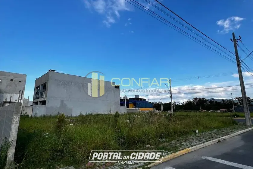 Terreno &agrave; venda - 200m&sup2; - Sert&atilde;o do trombudo