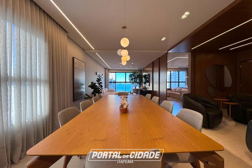 Apartamento &agrave; venda - 222m&sup2; - Centro