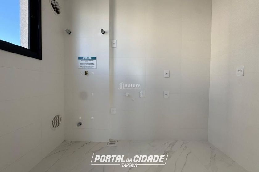 Apartamento &agrave; venda - 210m&sup2; - Centro