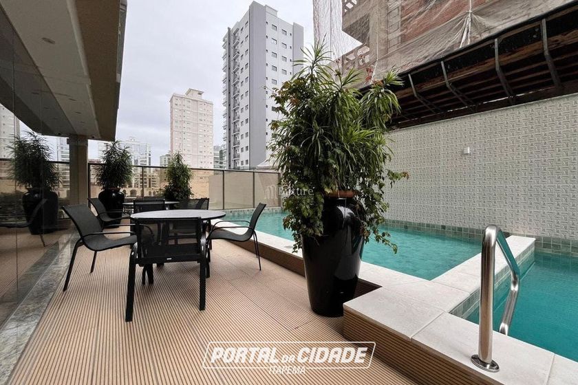 Apartamento &agrave; venda - 119m&sup2; - Meia Praia