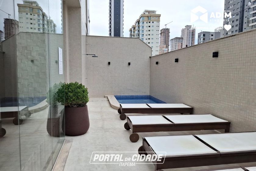 Apartamento para alugar - 127m&sup2; - Meia Praia
