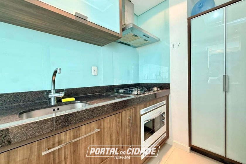 Apartamento &agrave; venda - 85m&sup2; - Meia Praia