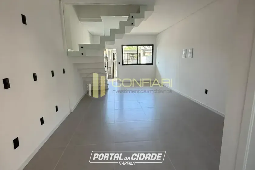 Sobrado &agrave; venda - 92m&sup2; - bombas