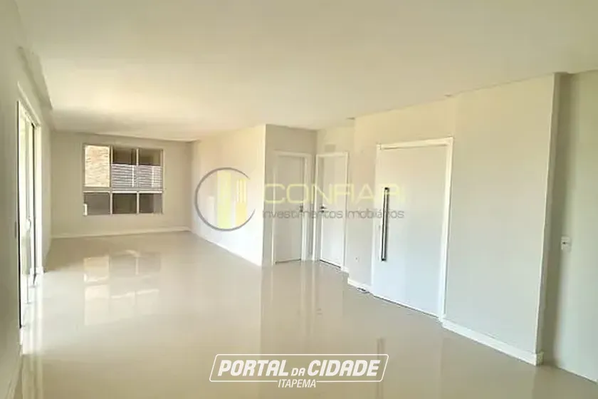 Apartamento &agrave; venda - 143m&sup2; - Meia Praia