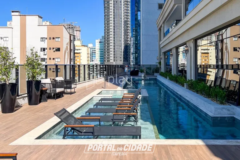 Apartamento &agrave; venda - 180m&sup2; - Meia Praia