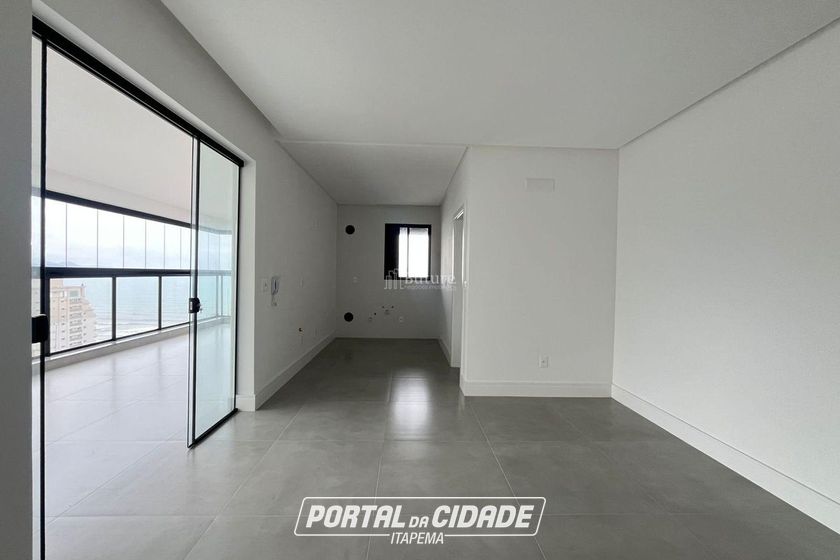 Apartamento &agrave; venda - 207m&sup2; - Meia Praia