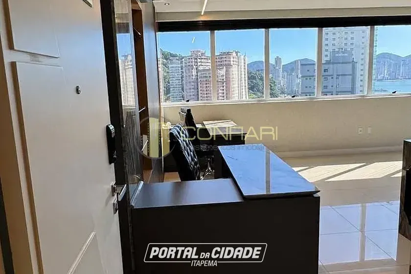Sala Comercial &agrave; venda - 38m&sup2; - Meia Praia