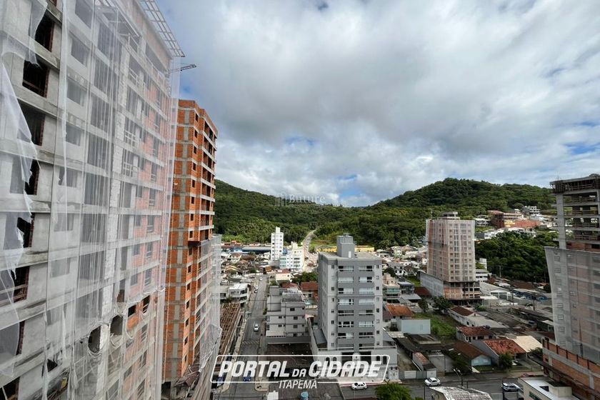 Apartamento &agrave; venda - 70m&sup2; - Morretes