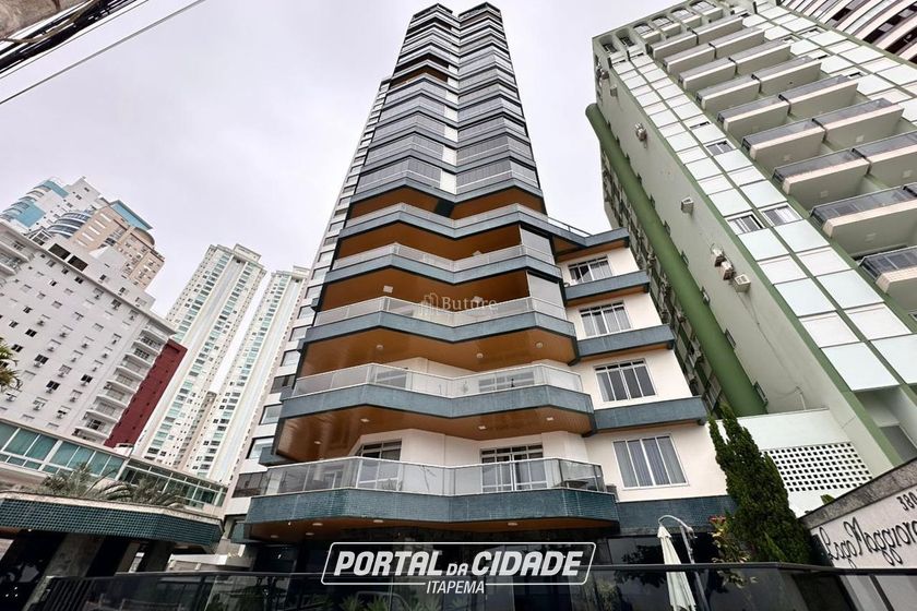 Apartamento &agrave; venda - 1102m&sup2; - Centro