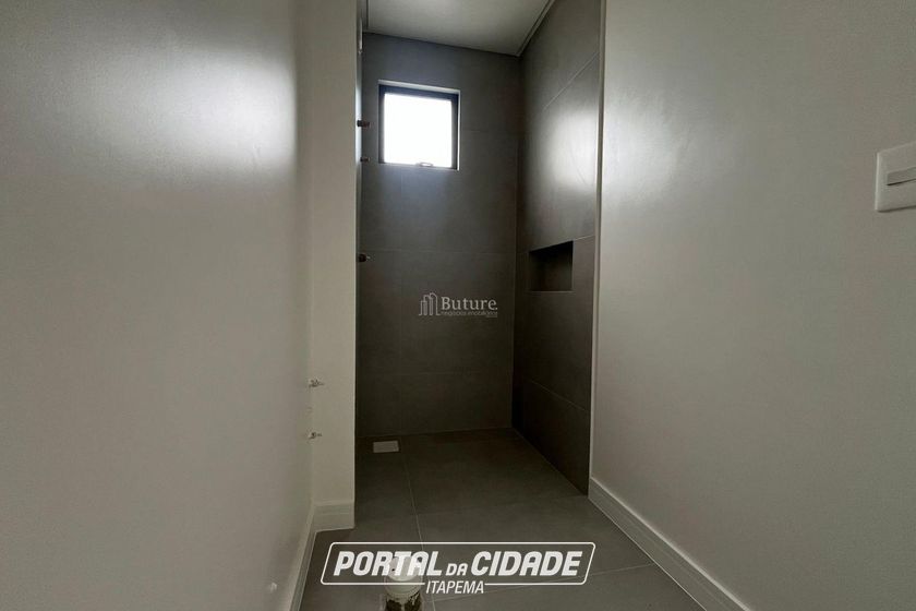 Apartamento &agrave; venda - 207m&sup2; - Meia Praia