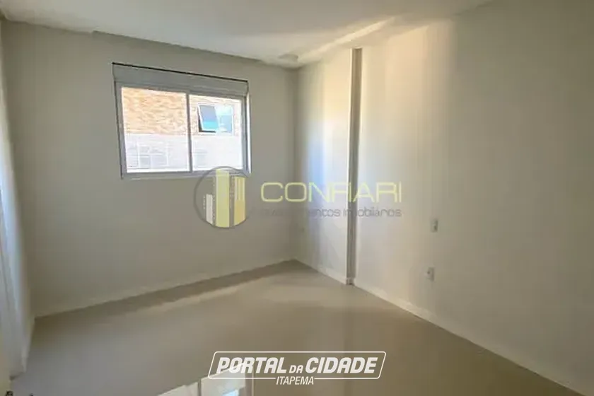 Apartamento &agrave; venda - 143m&sup2; - Meia Praia