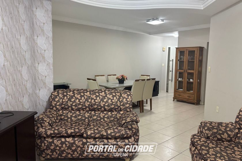 Apartamento &agrave; venda - Meia Praia