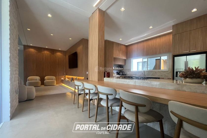 Casa &agrave; venda - 360m&sup2; - Centro