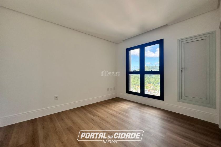 Apartamento &agrave; venda - 208m&sup2; - Centro