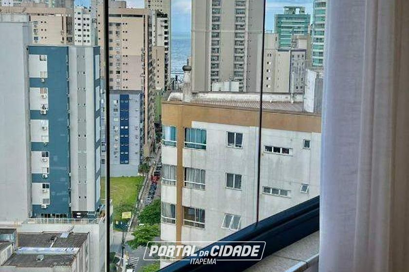 Apartamento para alugar - 130m&sup2; - Centro
