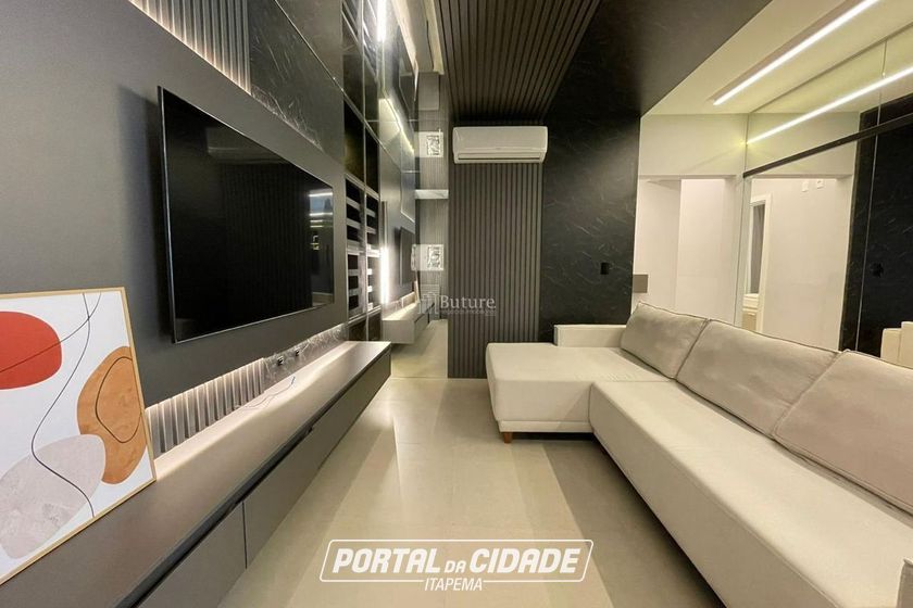 Apartamento &agrave; venda - 135m&sup2; - Meia Praia