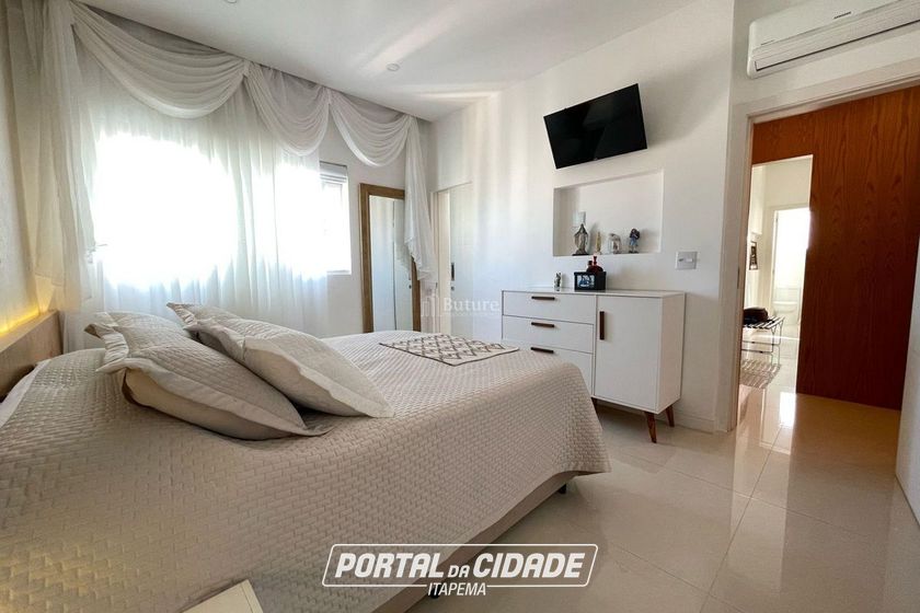 Apartamento &agrave; venda - 193m&sup2; - Meia Praia