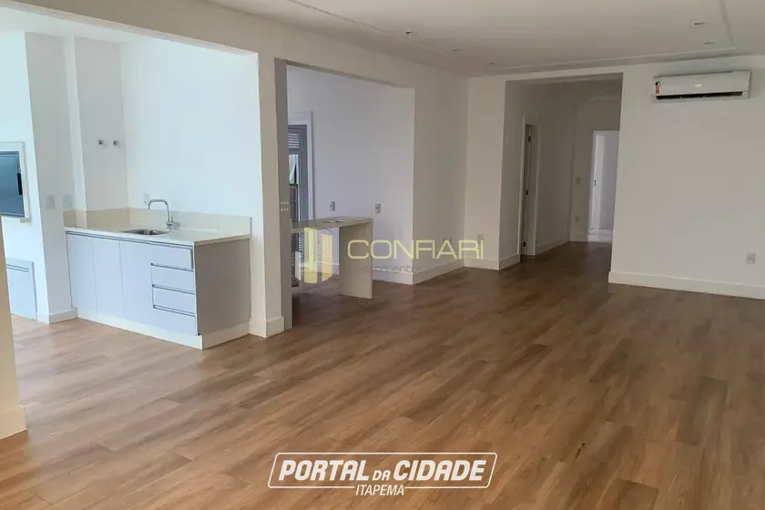 Apartamento para alugar - 182m&sup2; - Meia Praia