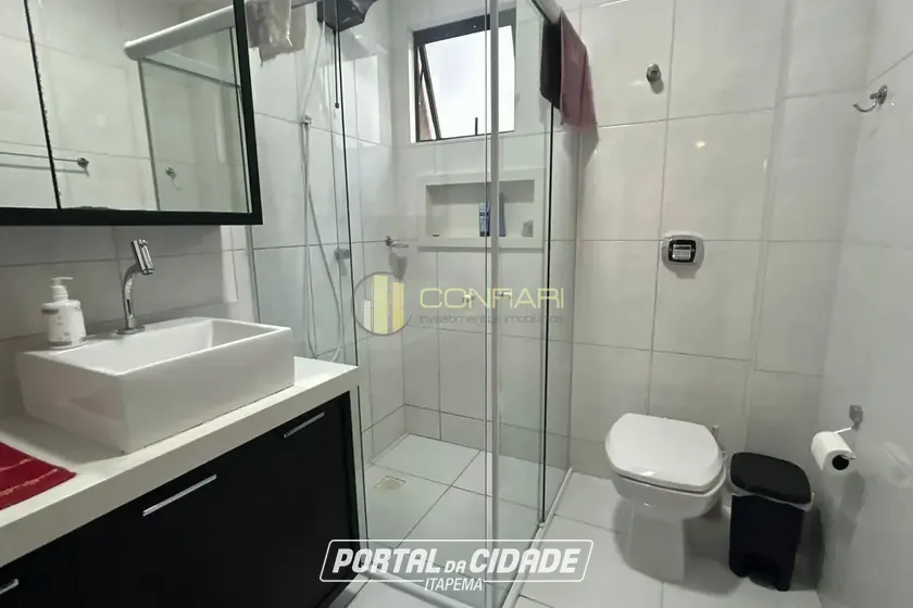 Apartamento &agrave; venda - 100m&sup2; - meia praia