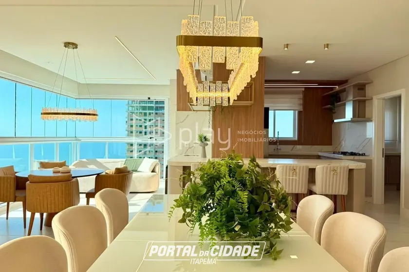 Apartamento &agrave; venda - 160m&sup2; - Meia Praia
