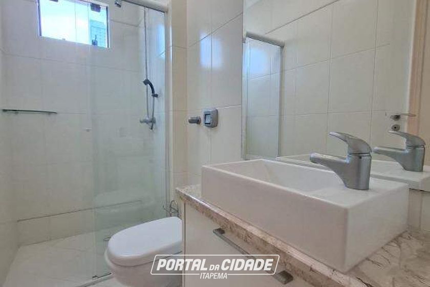Apartamento para alugar - 172m&sup2; - Meia Praia
