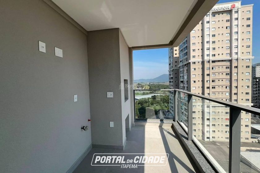 Apartamento &agrave; venda - Meia Praia